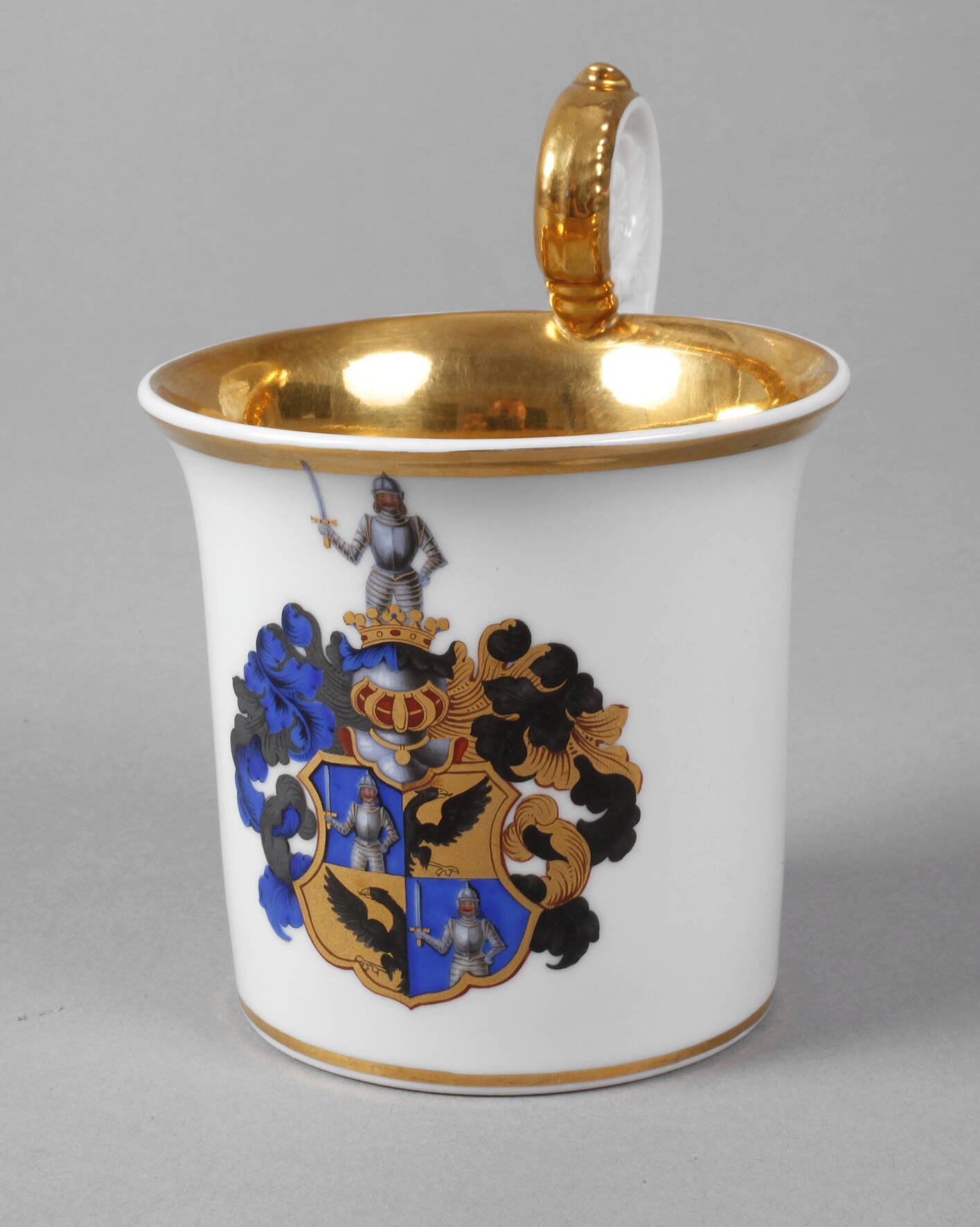 KPM Berlin Wappentasse