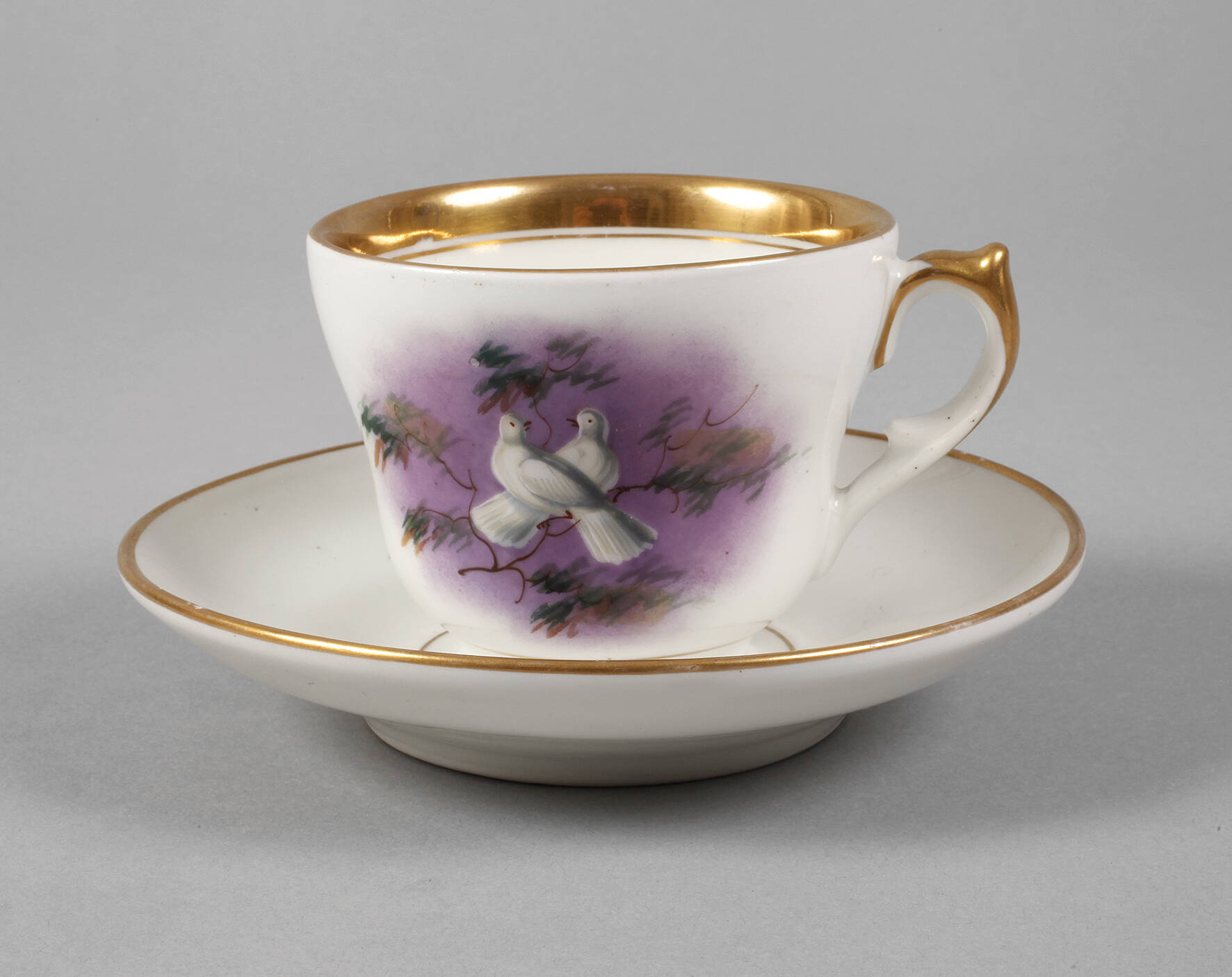 Krister Sammeltasse mit Taubenmotiv
