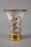 Meissen Reliefvase mit Blumendekor