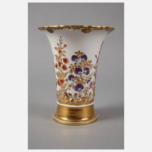 Meissen Reliefvase mit Blumendekor