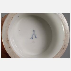 Meissen Reliefvase mit Blumendekor