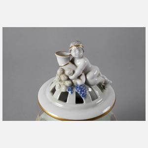 Fraureuth Potpourri-Deckelvase mit Putto