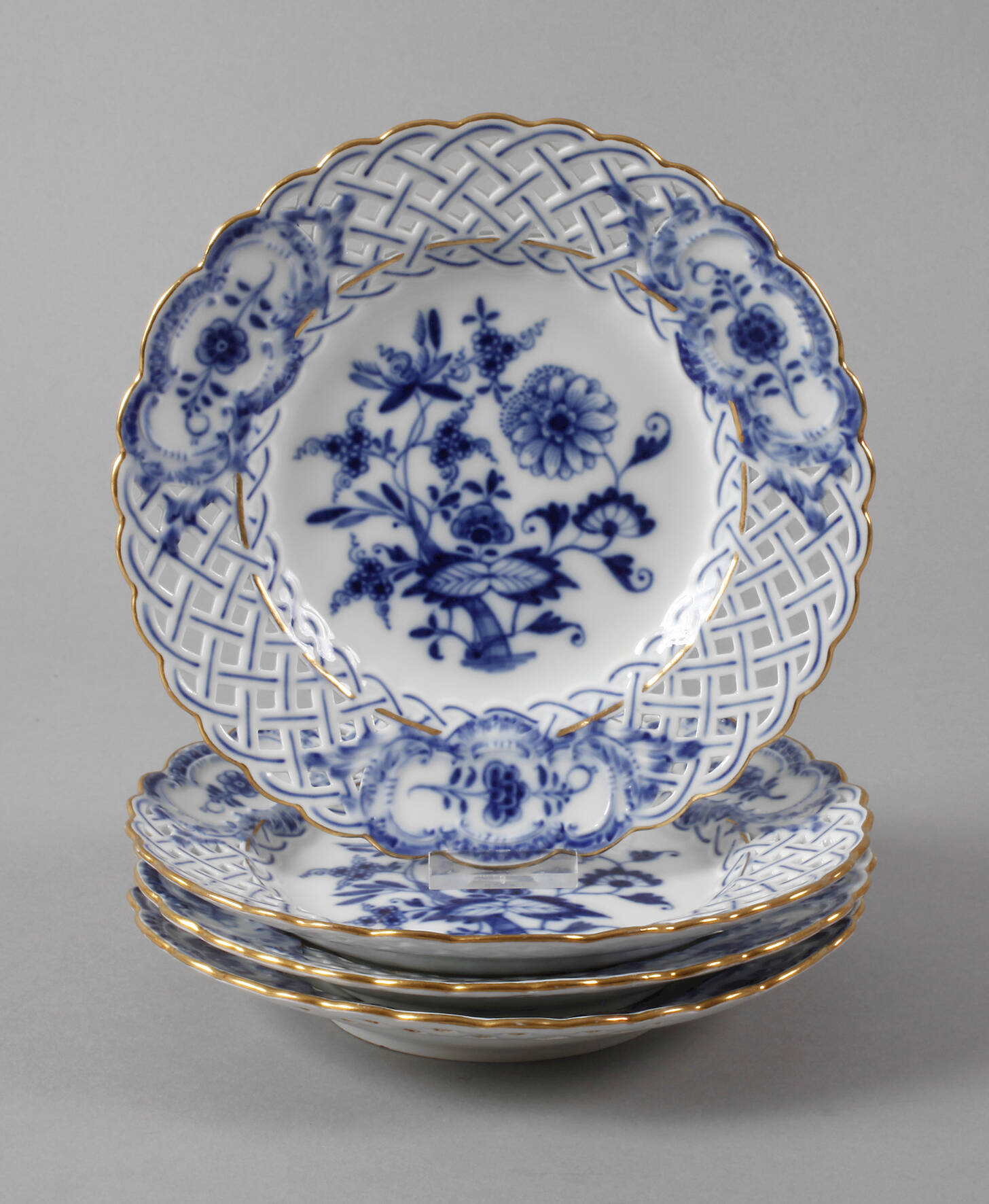 Meissen vier Durchbruchteller "Zwiebelmuster"