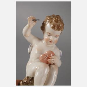 Meissen "Amor, ein verwundetes Herz flickend"