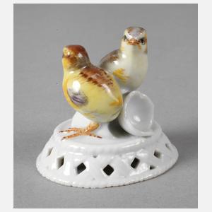 Meissen "Zwei Küken auf Körbchen"