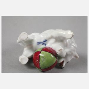 Meissen Miniatur "Kleiner Spitz mit Ball"
