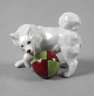 Meissen Miniatur "Kleiner Spitz mit Ball"
