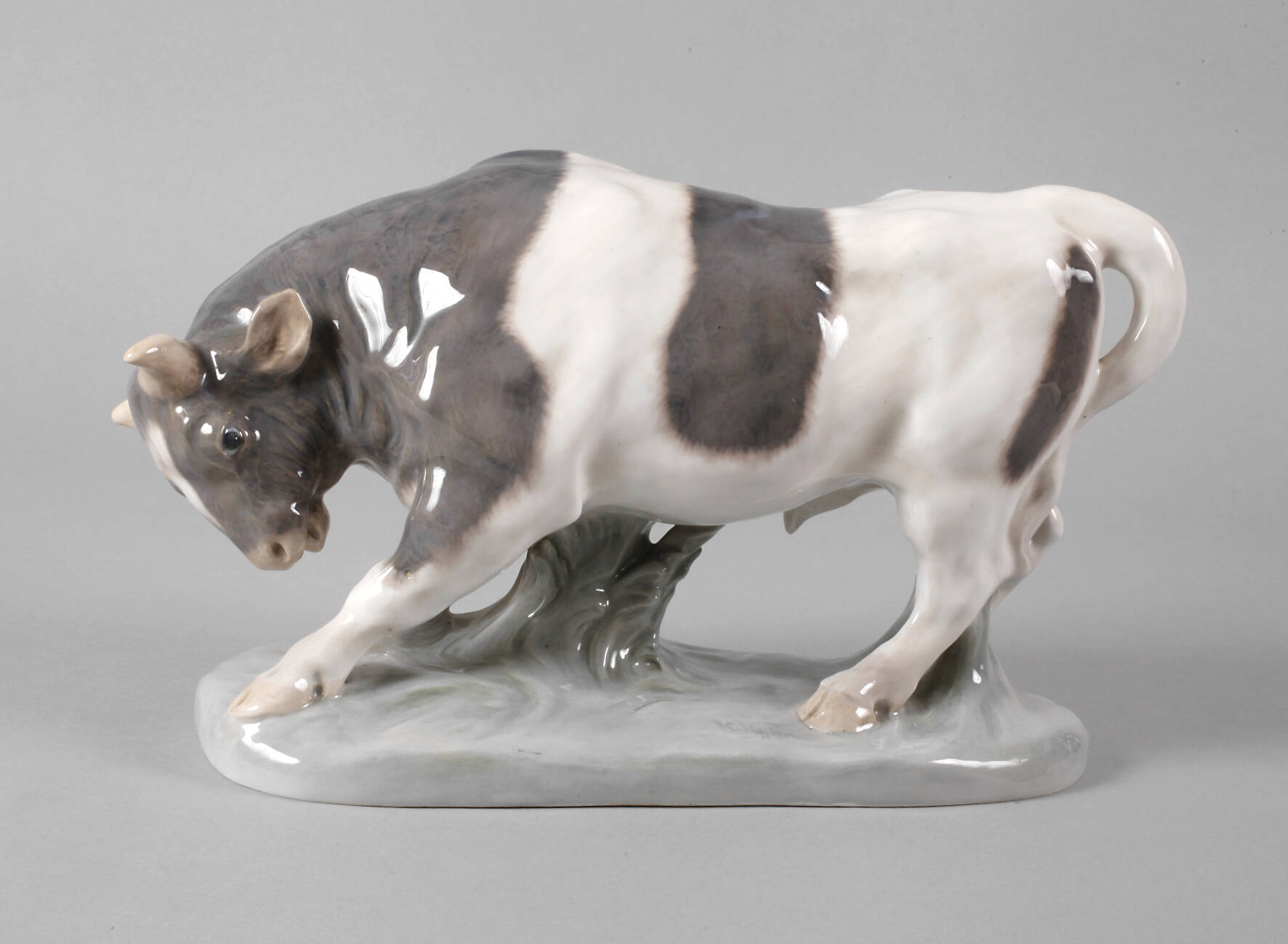 Royal Copenhagen großer Bulle