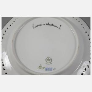 Royal Copenhagen Kuchenteller "Flora Danica"