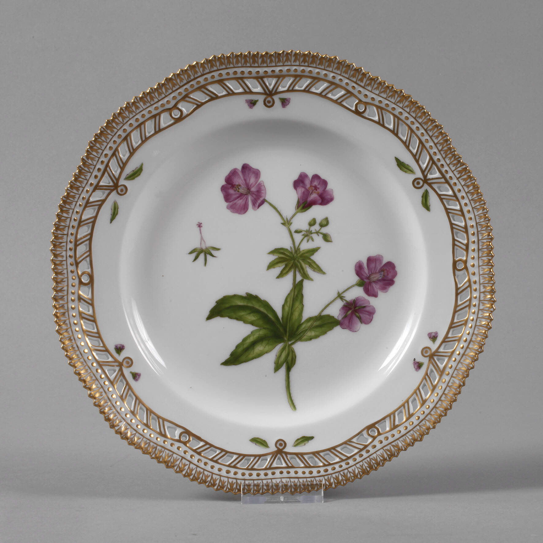 Royal Copenhagen Kuchenteller "Flora Danica"