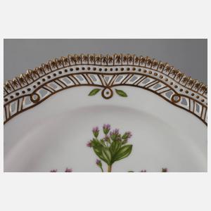 Royal Copenhagen Kuchenteller "Flora Danica"