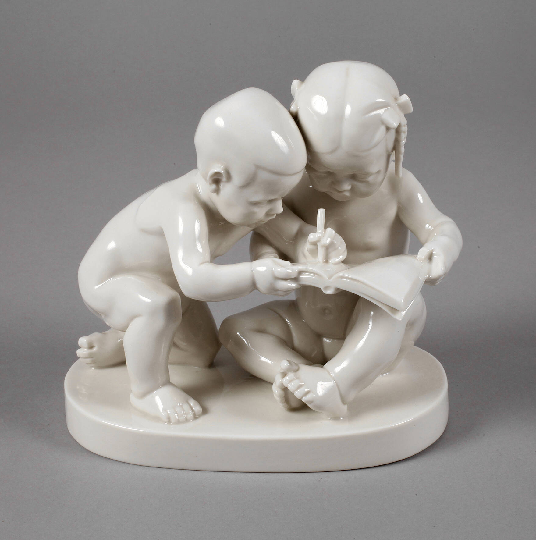 Schwarzburger Werkstätten "Schreibende Kinder"