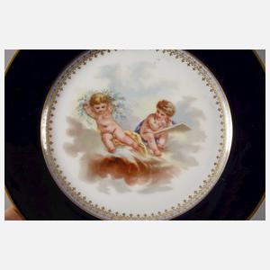 Frankreich Paar Teller mit Puttenmotiv