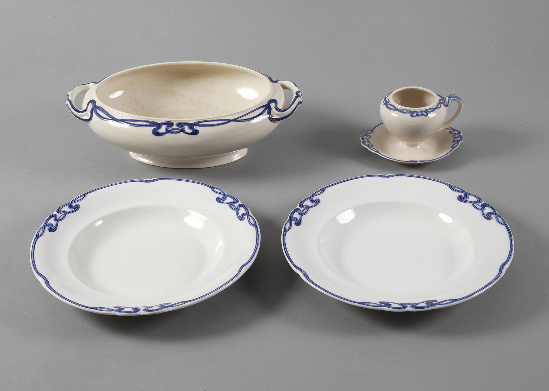 Villeroy & Boch vier Teile "Blaue Olga"