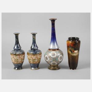 Vier Vasen Royal Doulton
