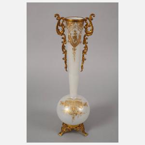 Paar Historismusvasen mit Montierung