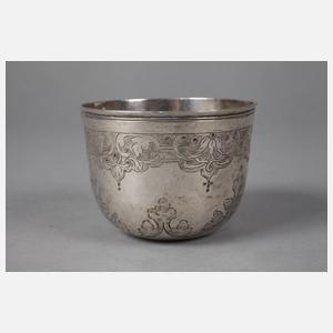 Barocker Faustbecher