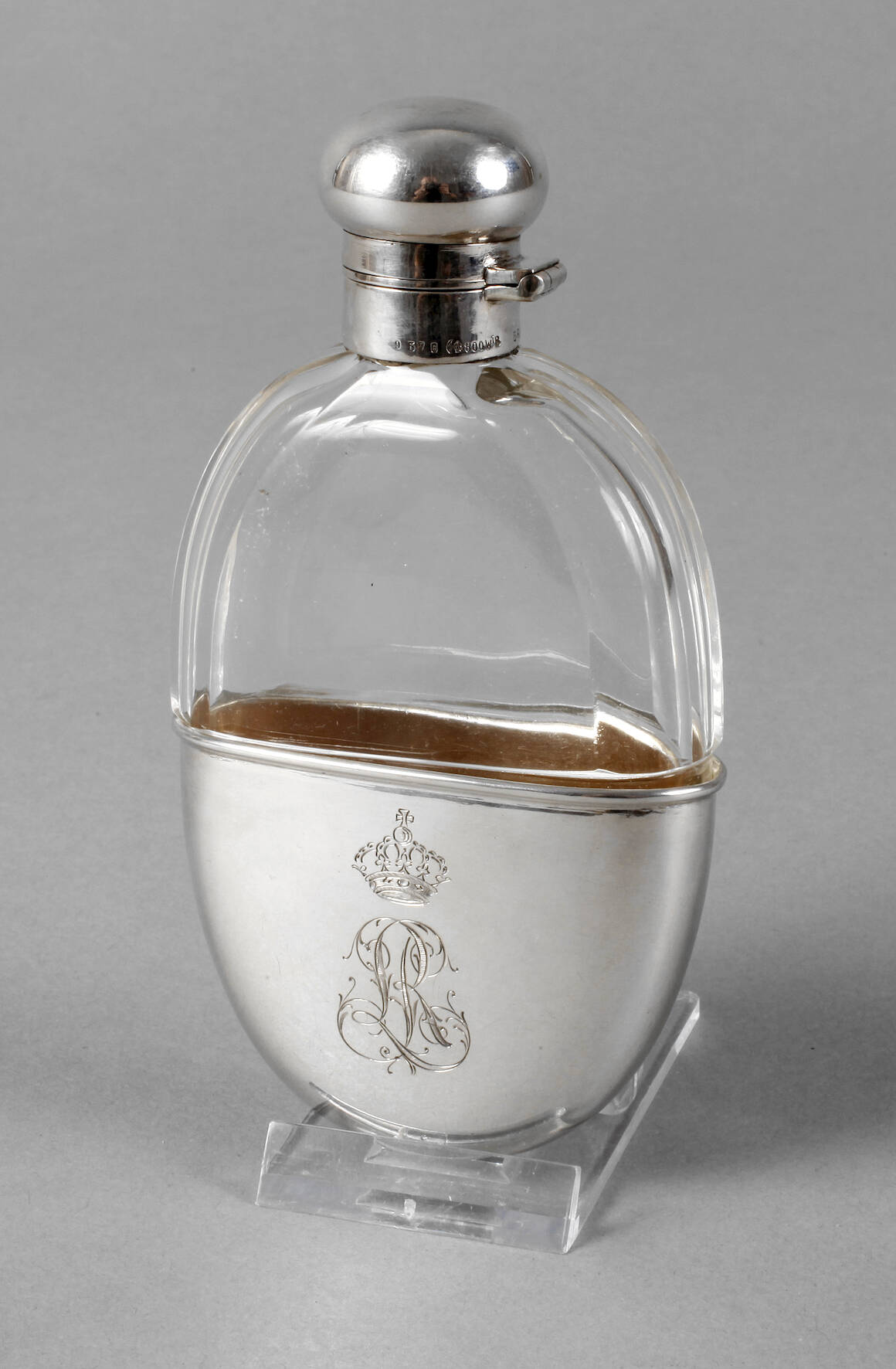 Schnapsflasche aus Adelsbesitz