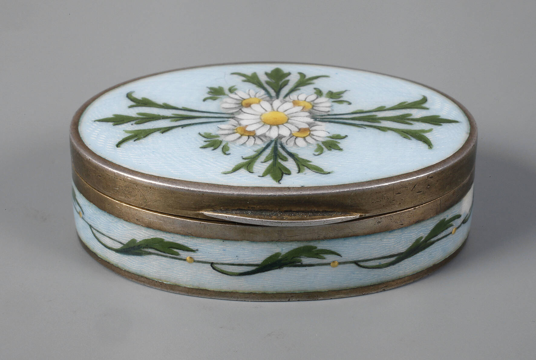 Wien kleine Pillendose Emaildekor