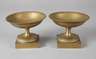 Zwei Fußschalen Messing