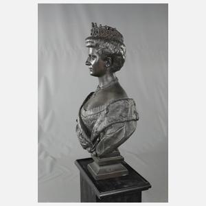Übergroße Büste Königin Elena von Italien