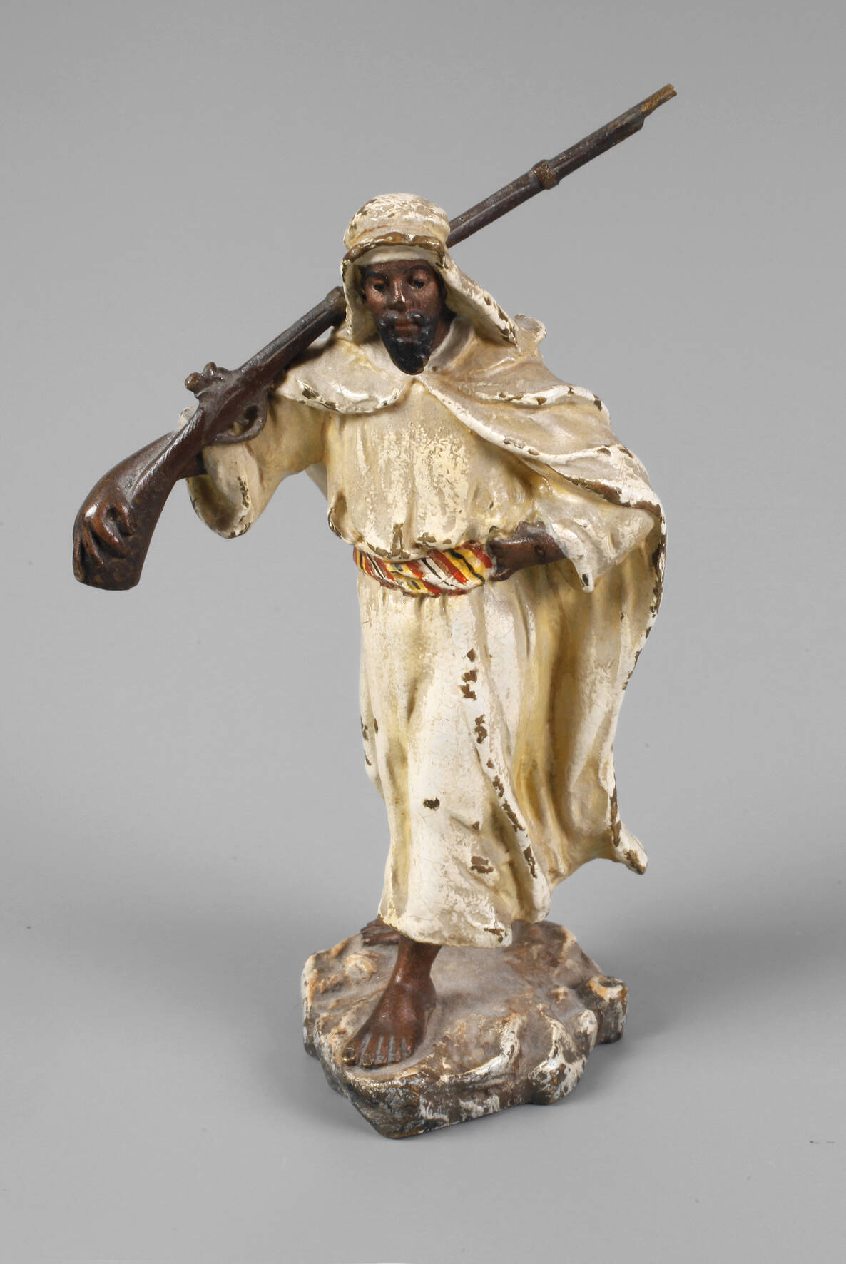 Wiener Bronze Orientale mit Gewehr