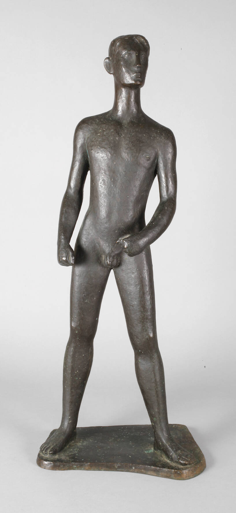 Alfred Thiele, großer stehender Herrenakt