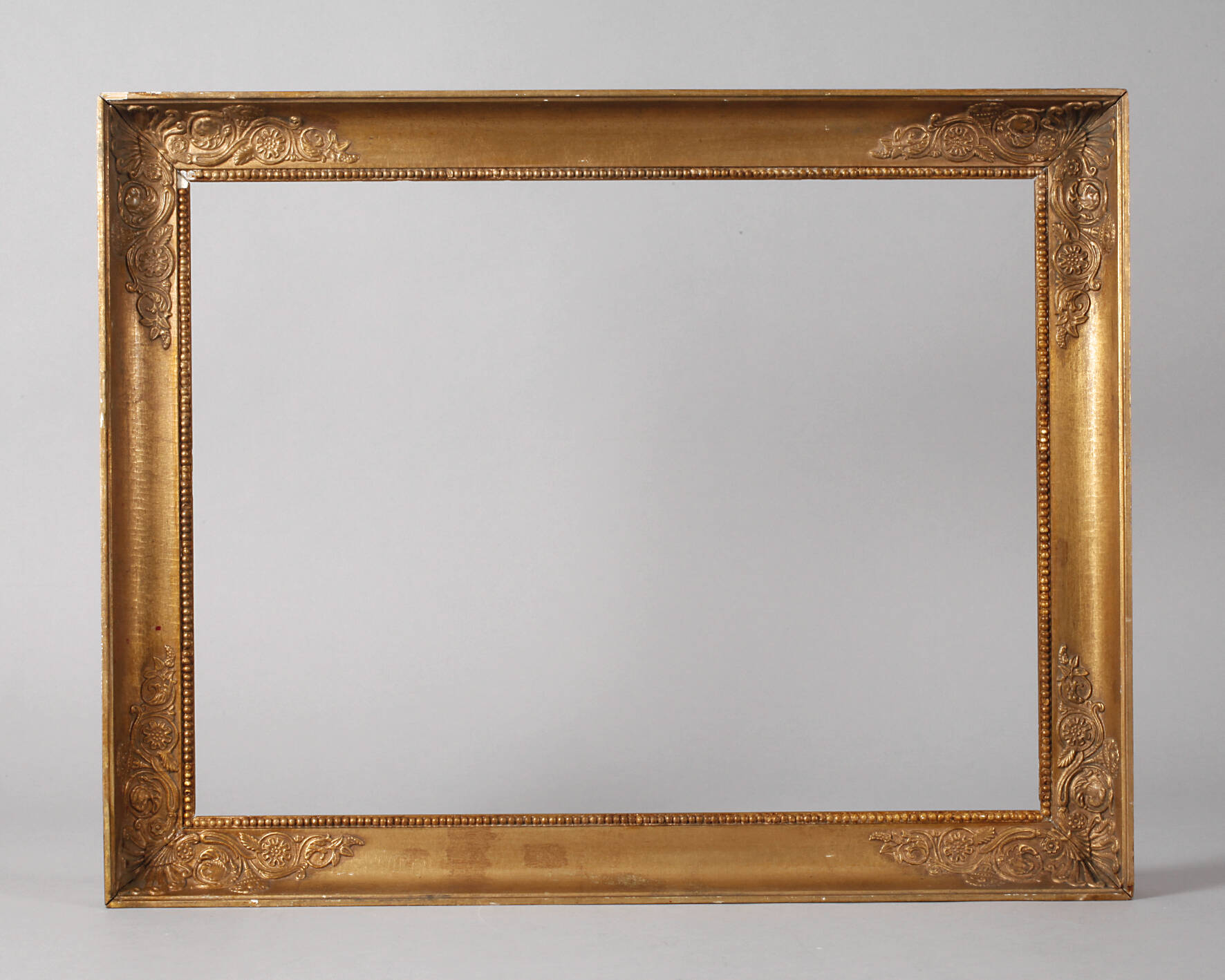 Klassizistischer Goldstuckrahmen