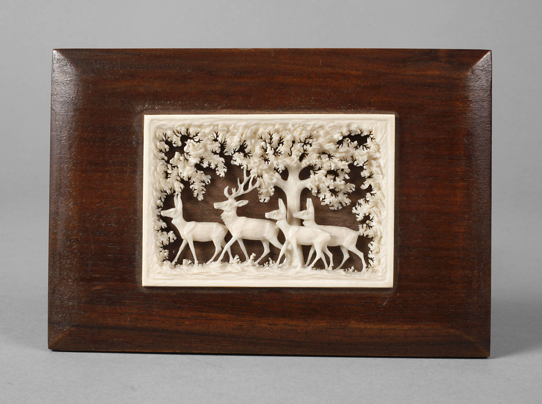 Elfenbeinschnitzerei