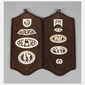 Zwei Zierelemente Elfenbein