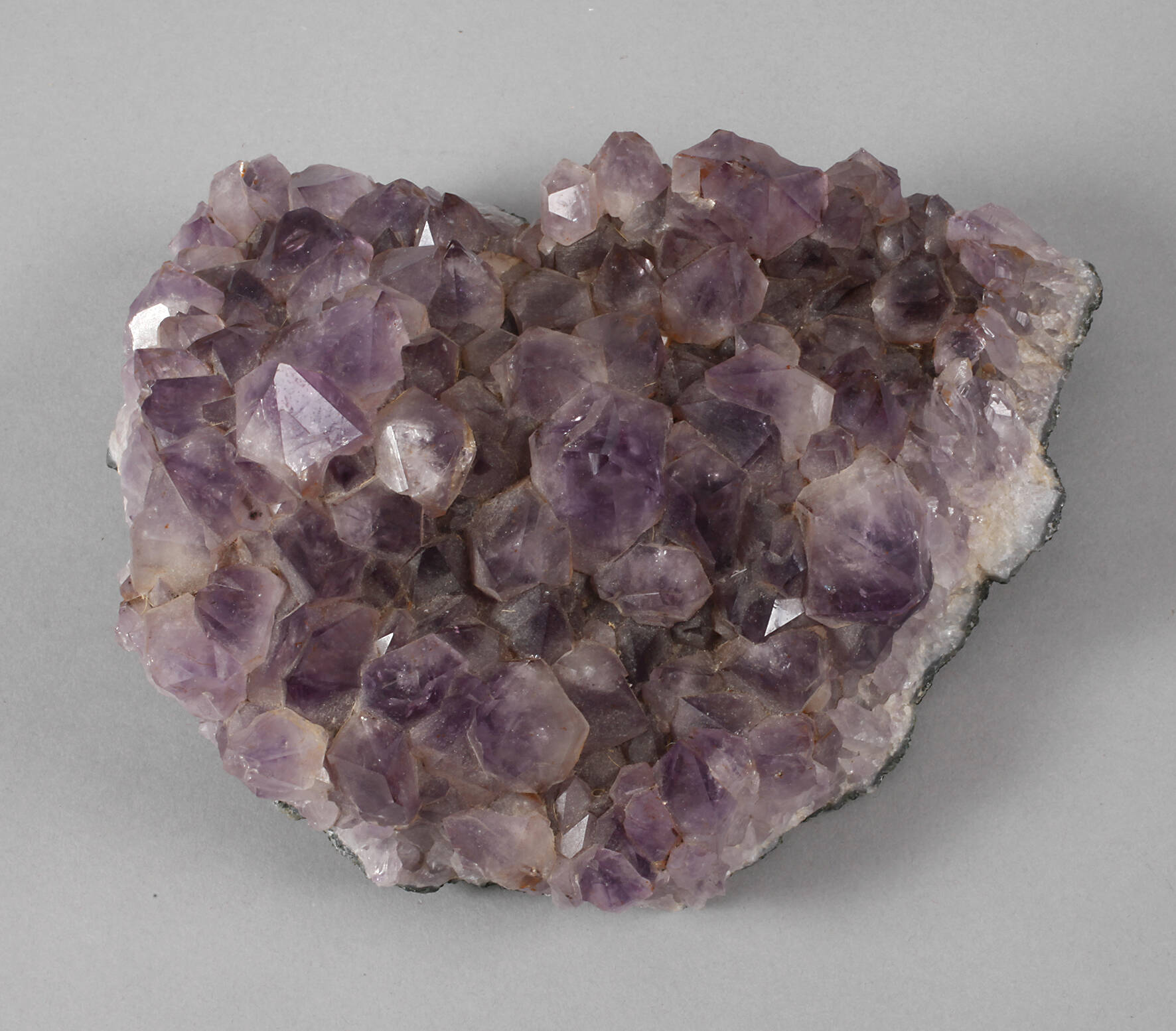 Große Amethyststufe