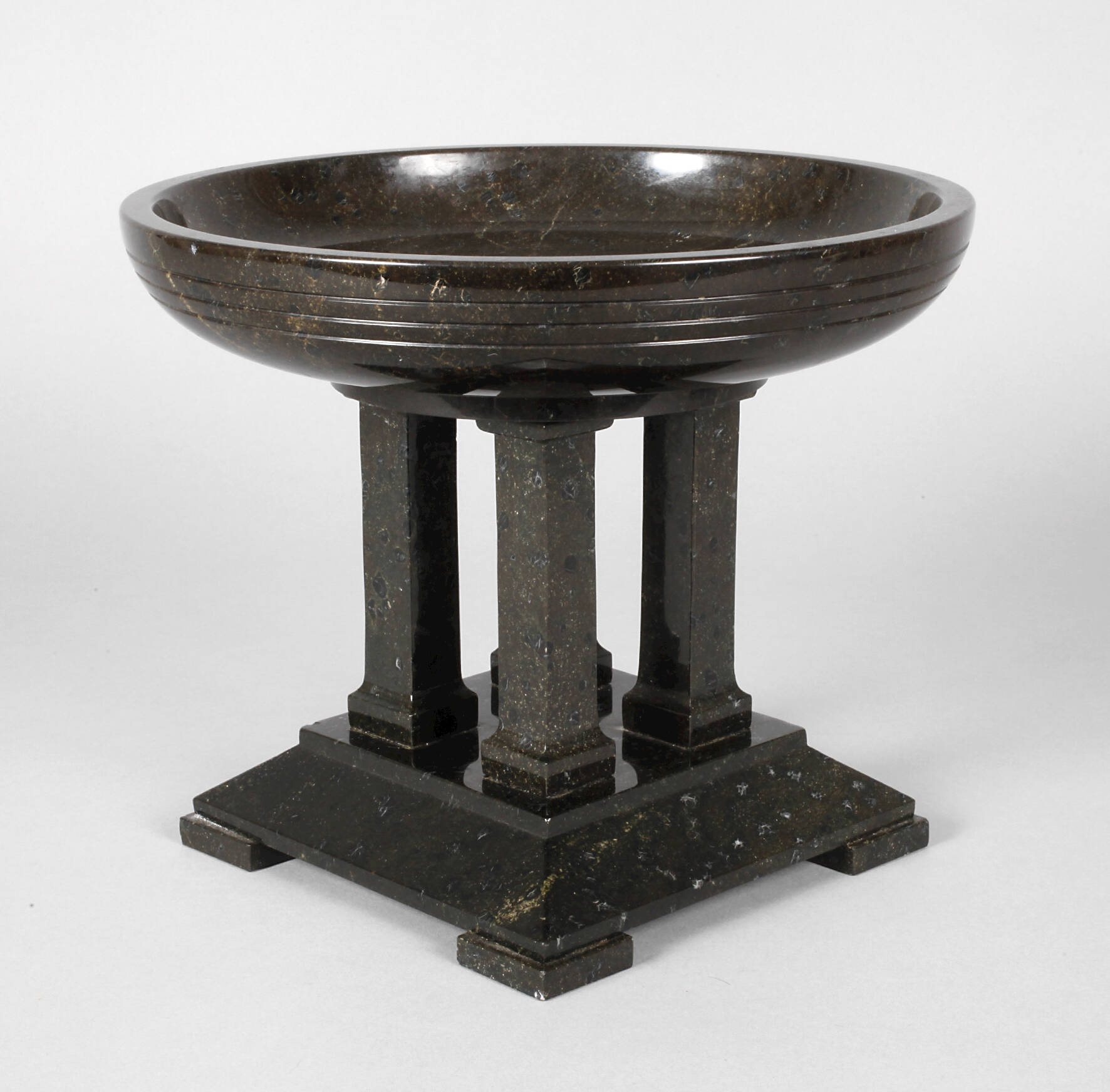 Tafelaufsatz Serpentin