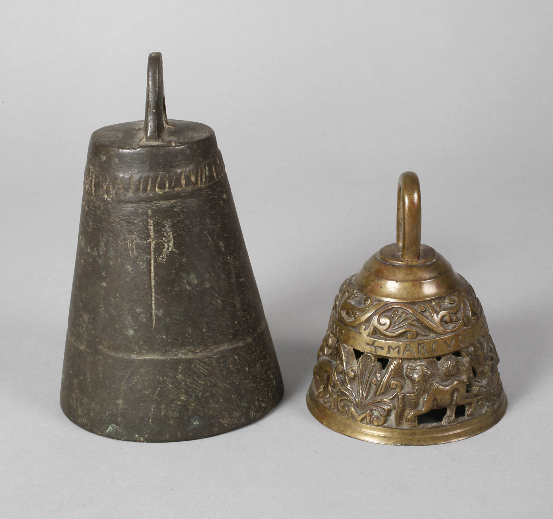 Zwei Glocken