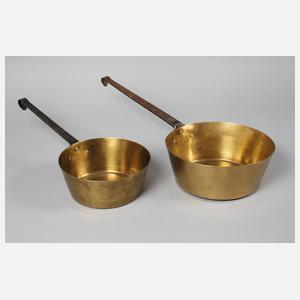 Zwei historische Kasserollen