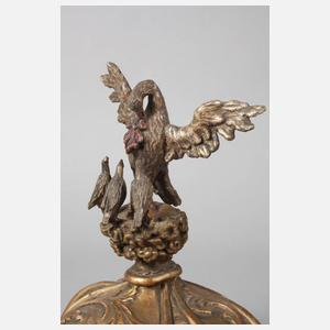 Bekrönung eines Hausaltars