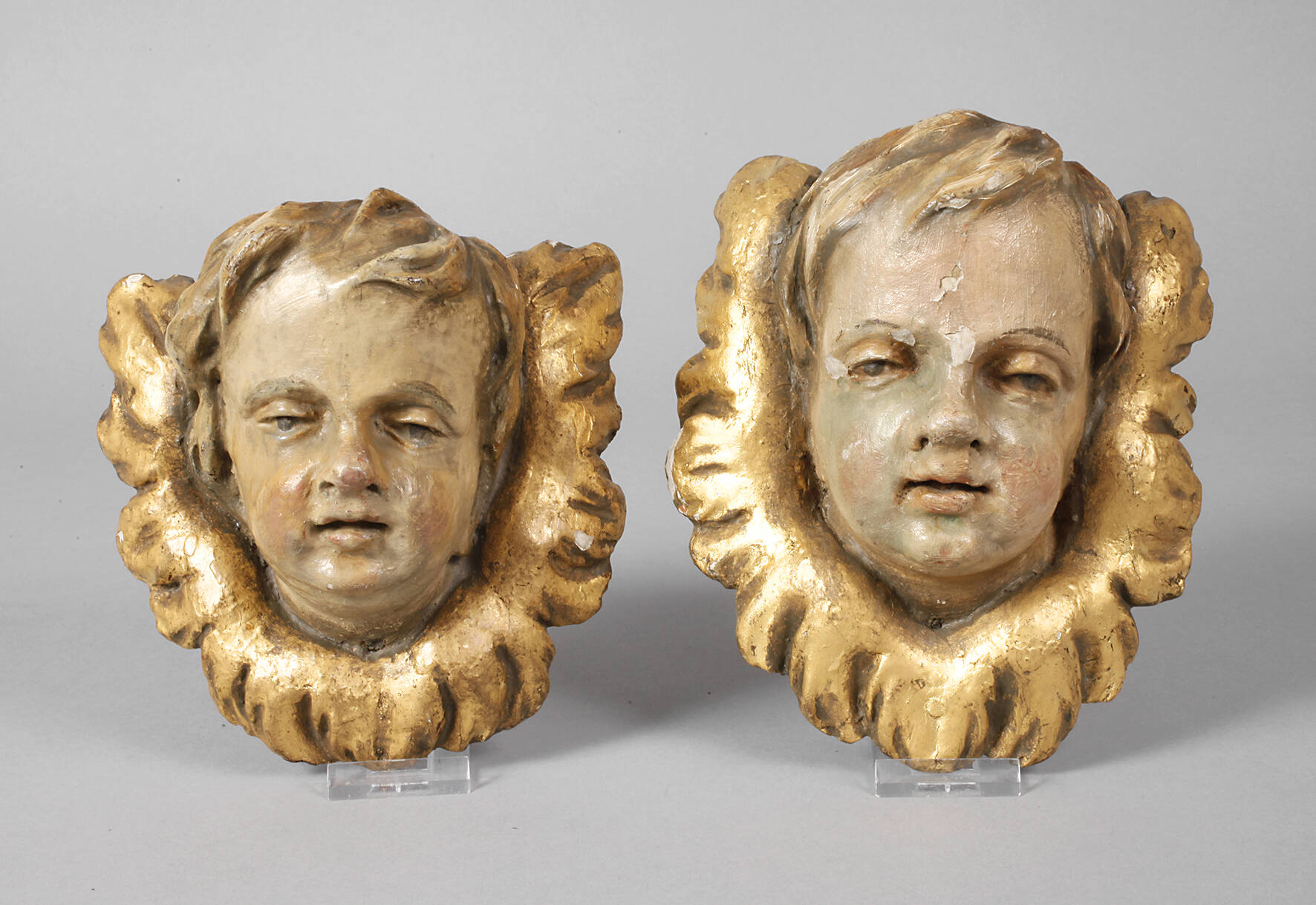 Zwei barocke Puttenköpfe