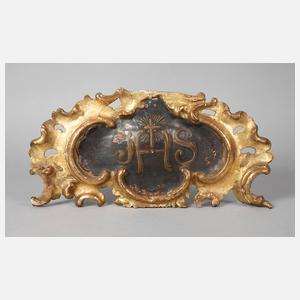 Rokokokartusche mit Christusmonogramm