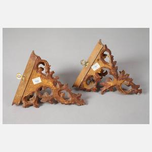 Paar geschnitzte Konsolen