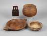 Vier bäuerliche Holzgefäße
