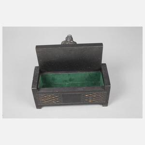 Figürliche Deckeldose Speckstein