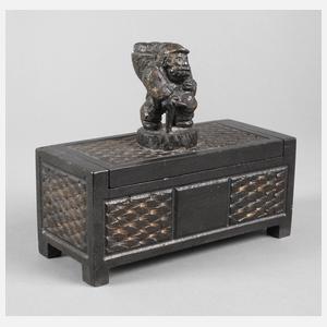 Figürliche Deckeldose Speckstein