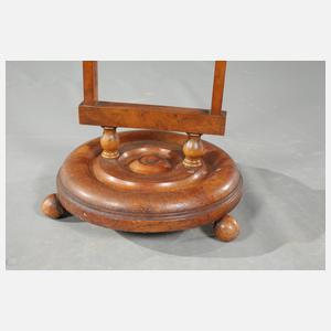 Biedermeier-Garnrollenhalter