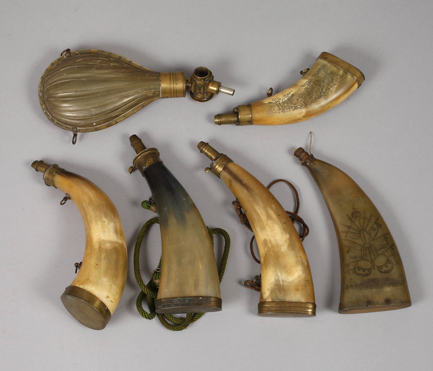 Konvolut Pulverhörner