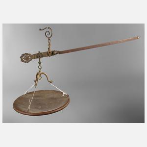 Große Balkenwaage