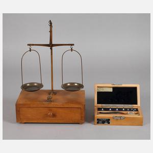 Goldwaage mit Gewichtssatz