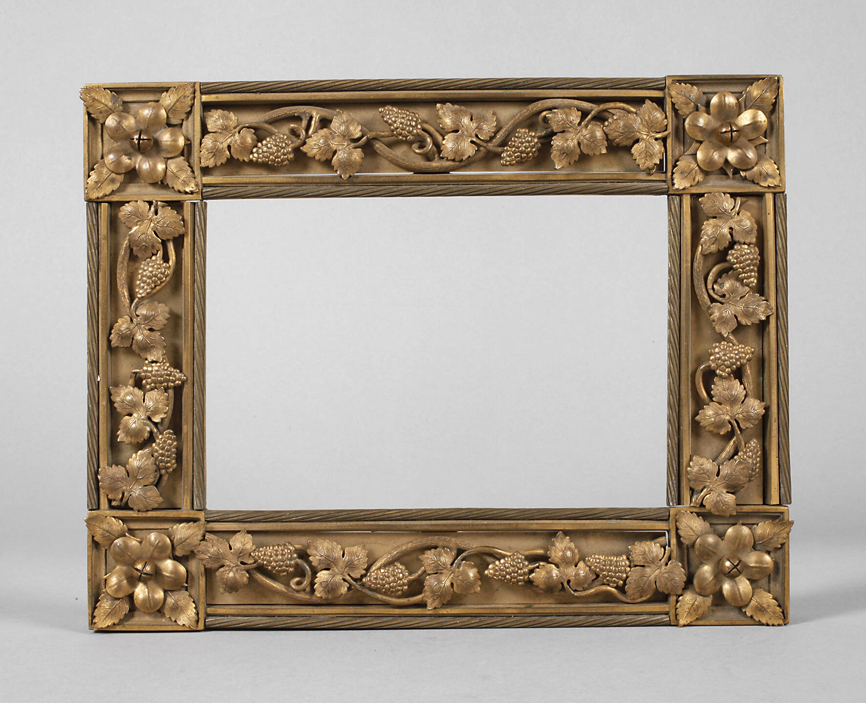 Bronzerahmen mit Weinlaubdekor