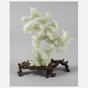 Feine Jadeschnitzerei