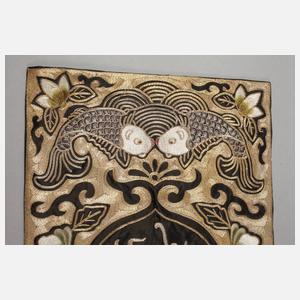 Zwei Seidenstickereien China