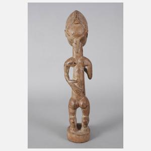 Figürliche Schnitzerei