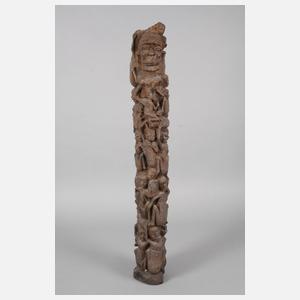 Hohe Schnitzarbeit der Makonte